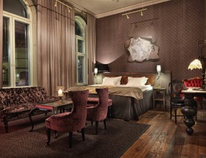 passionroomstorahotelletbystylttrampoli